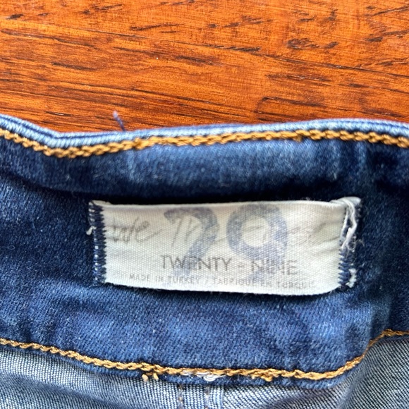 Women's Blue Flared Jeans - Picture 3 of 6